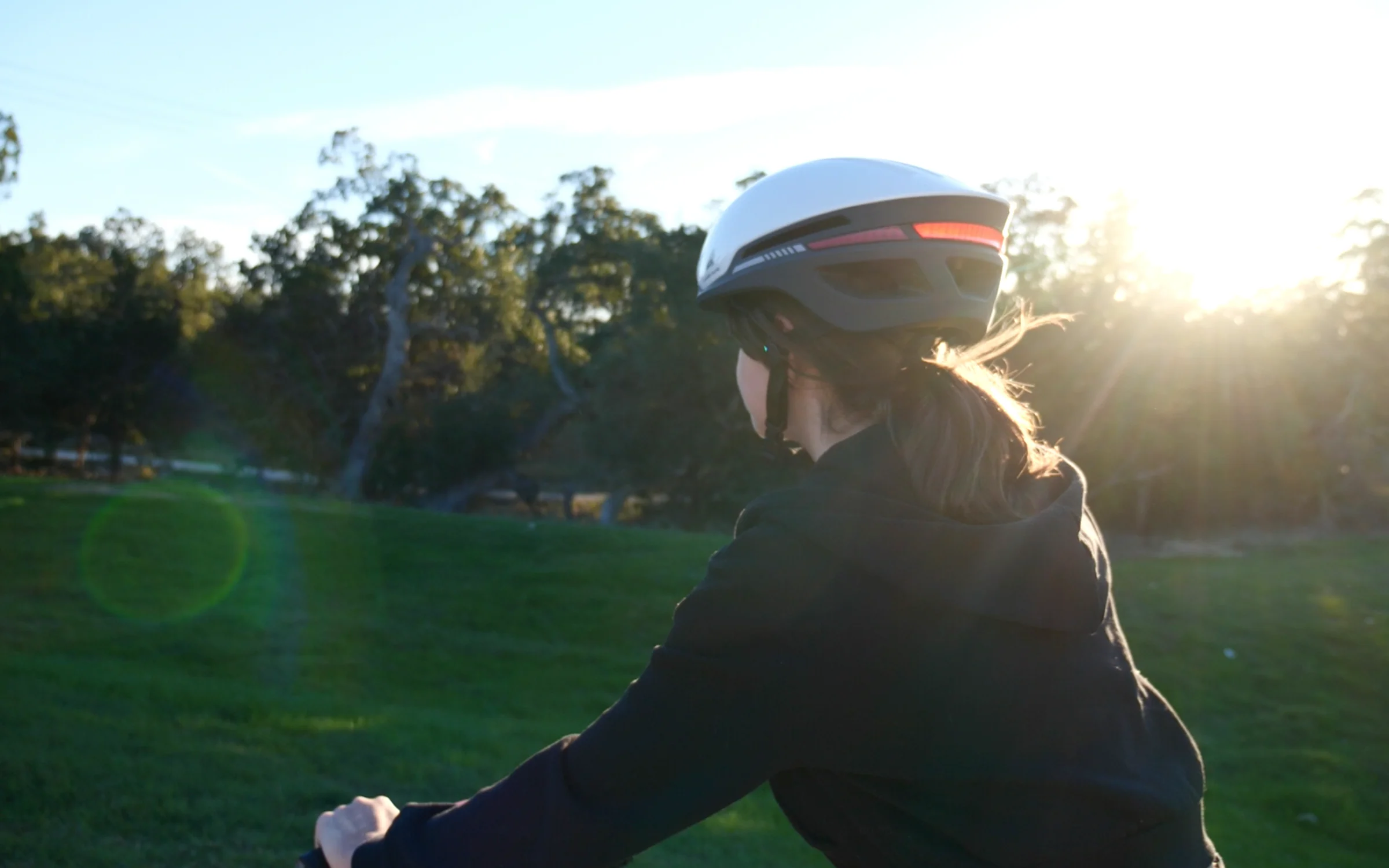 Smart Adult Helmet - Image 13